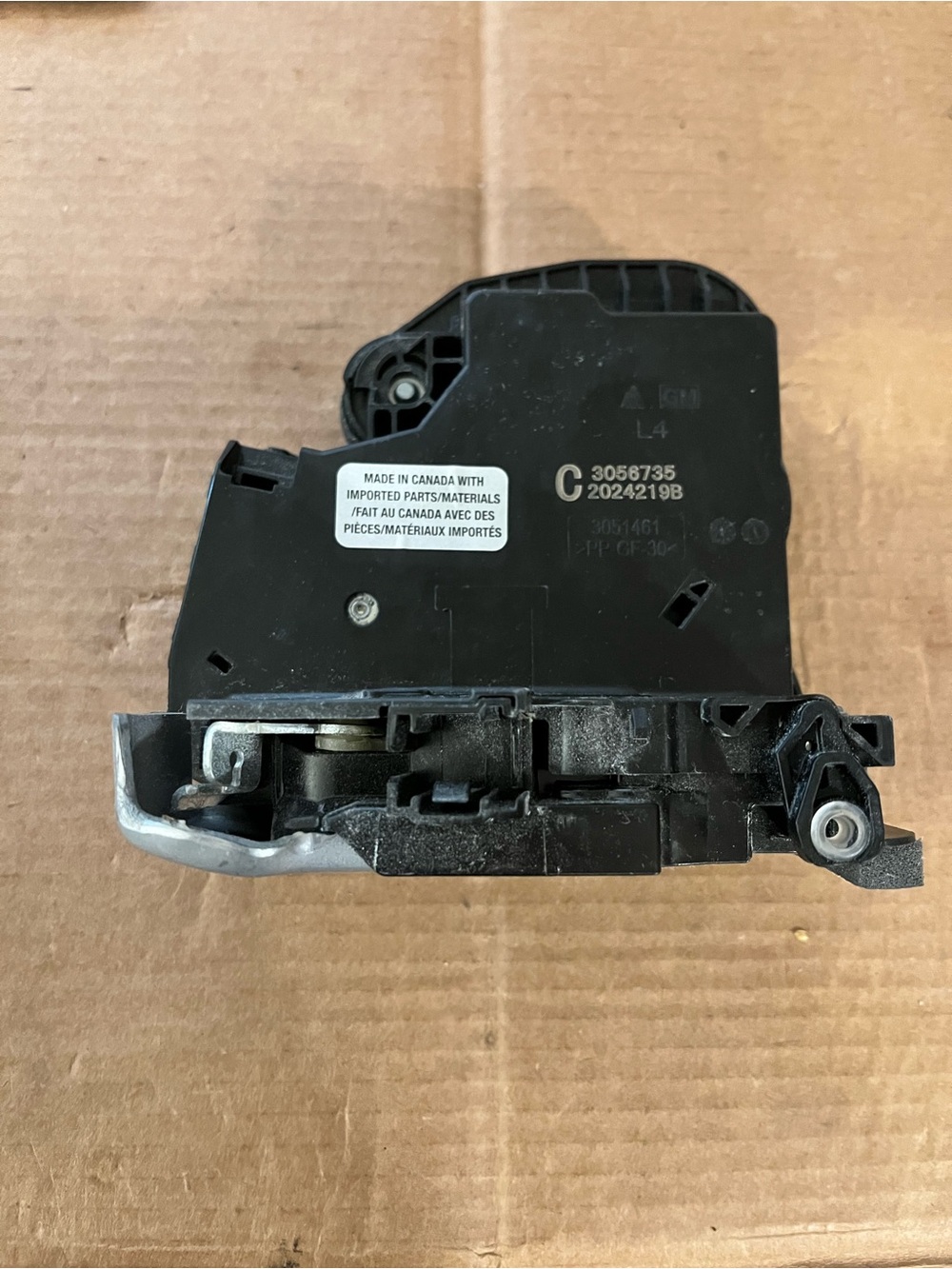 Replacement Black Door Latch Assembly Genuine GM Vehicles Driver Front Door